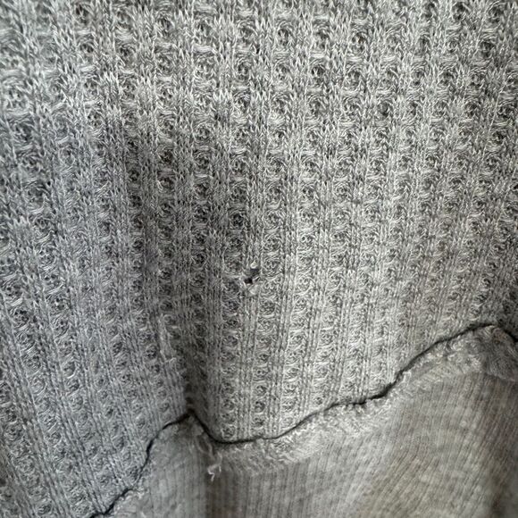 We The Free Catalina Gray Thermal Sweater Large - Picture 5 of 6